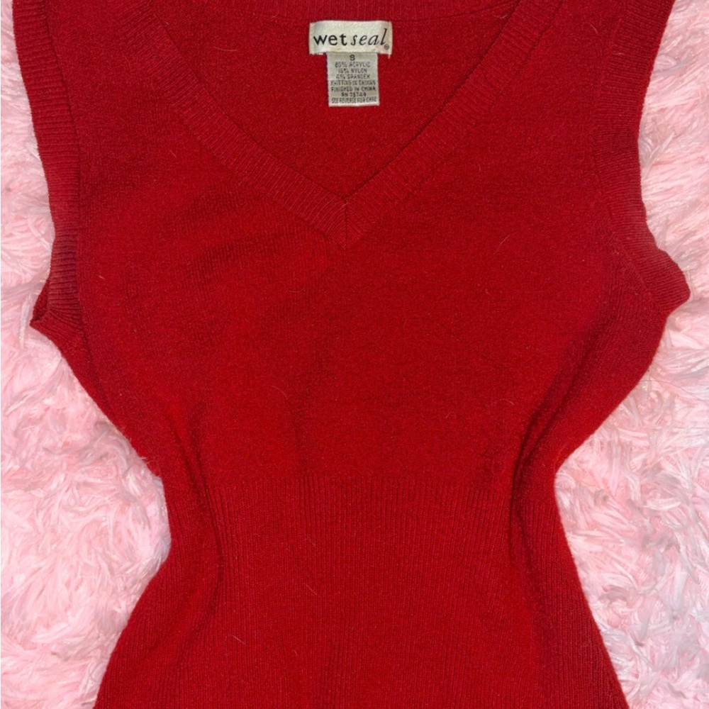 Wet Seal Scarlet Knit Top